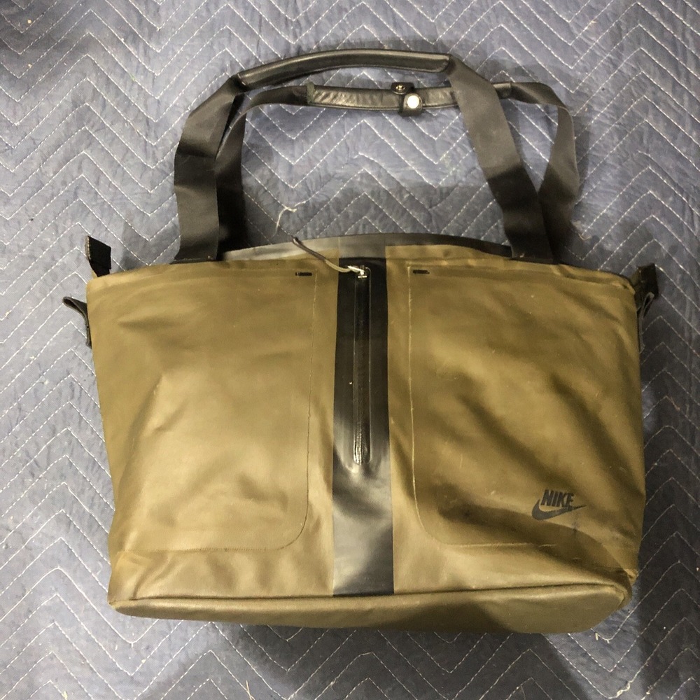 Nike Tech Bonded Tote Waxed Olive Sequoia Black BA5261-355 Messenger Bag